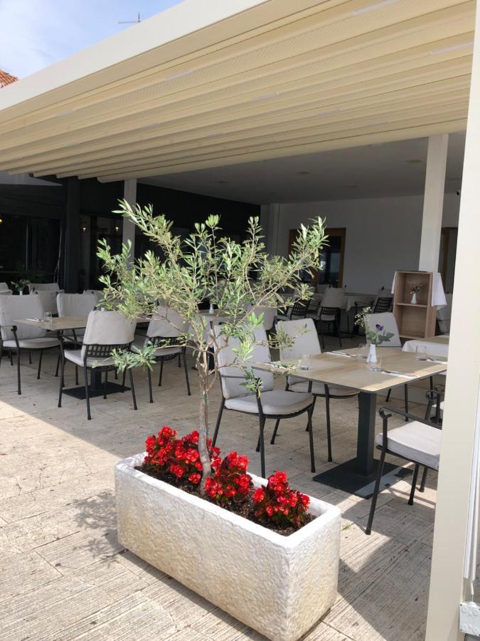 Sangulin Palace M Biograd Na Moru Exterior foto